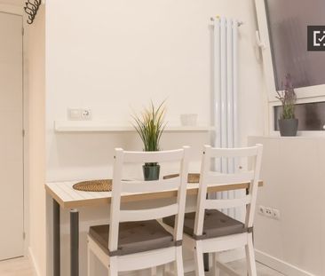 madrid, Community of Madrid 28012 - Photo 5