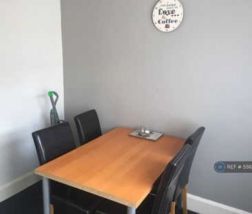 2 bedroom terraced house to rent - Photo 3