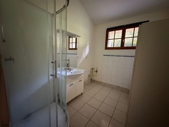 Location Maison 2 pièces 47m² ST PRIEST TAURION 87480 - Photo 1