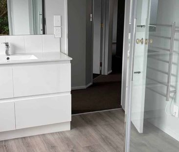 Prime central location in Stanmore Bay. - Photo 5