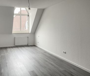 Helle 3-Zimmer-Dachgeschosswohnung Nähe Stauteiche (Otto-Brenner-Str.) - Photo 1