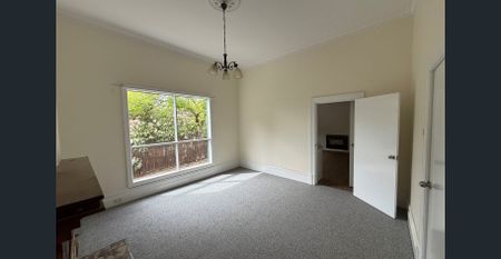 Comfortable Home Close to the CBD - Photo 2