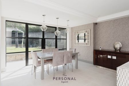 Beechfield, Banstead - Photo 4