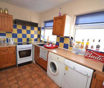 3 bed Flat for Rent - Photo 5