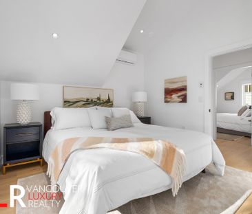 Townhouse in Vancouver West Side, BC - Photo 4