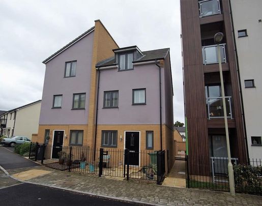 Lime Tree Avenue, Hardwicke - Photo 1