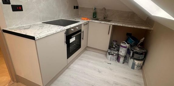 1 Bed Flat, Hassocks, SW16 - Photo 2