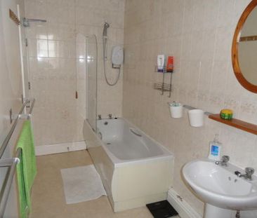 1 bedroom student house share - Worcester - Photo 6