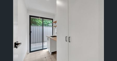 3 Bedroom Home In Great Location - Photo 4