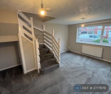 2 bedroom end of terrace house to rent - Photo 1