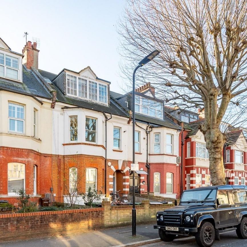 1 bedroom Flat To Let - Photo 1