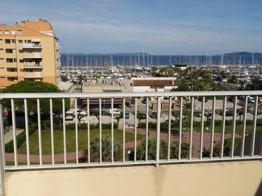 Duplex 34 m² - 2 Pièces - Hyeres Plage (83400) - Photo 1