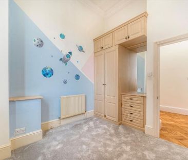 3 bedroom flat to rent - Photo 5