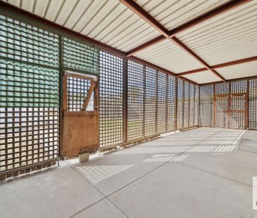 Spacious Family Home In Prime Location - Photo 6