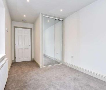 Banbury, Oxfordshire, OX16 - Photo 2