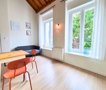 Location Appartement 1 pièce 34m² - Photo 2