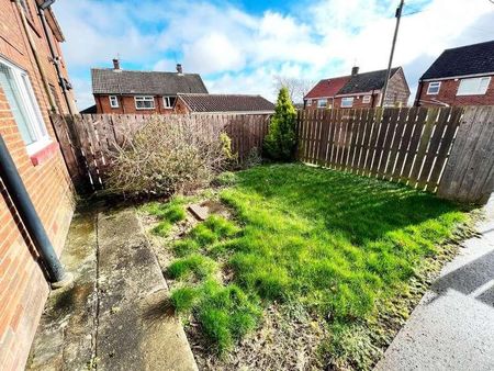 Wood Lane, Ferryhill, DL17 - Photo 3