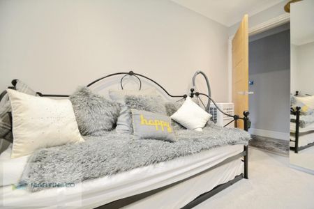 2 bedroom ground floor flat to rent - Photo 5