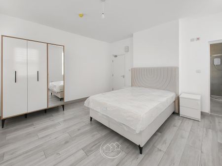 6 bedroom house of multiple occupation to rent - Photo 4