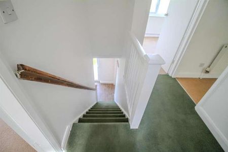 Fairbank Crescent, Nottingham, NG5 - Photo 2
