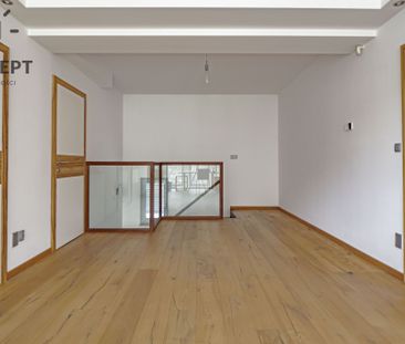 Piękny wolnostojący dom z ogrodem ul. Gromadzka - Zdjęcie 2