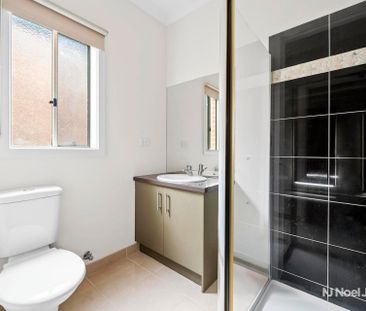 6 Dena Lane, NARRE WARREN - Photo 6