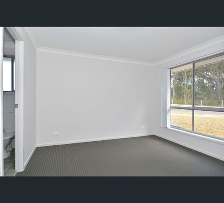 8 Honeymyrtle Street, Thornton, NSW 2322 - Photo 5