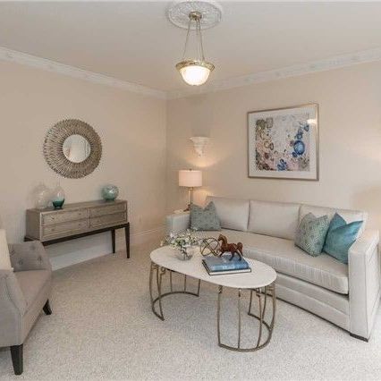 For Lease - 704 Foxcroft Boulevard, Newmarket, Ontario - Photo 1