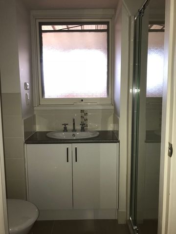 4 Jolimont Avenue, Mulgrave - Photo 5