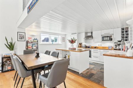 3 bedroom apartment to rent - Photo 4