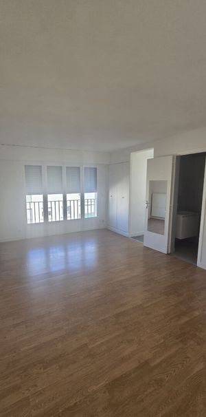 Apartment - Photo 1