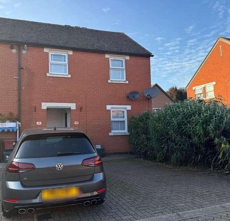 Padbury Close, Bedfont, Feltham, TW14 - Photo 4