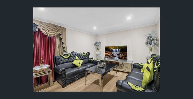 Luxury Family brick house - Photo 1