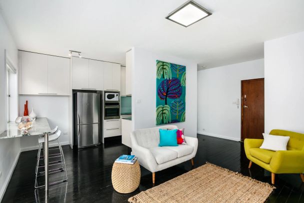 Location, quality and lifestyle appeal - Photo 1