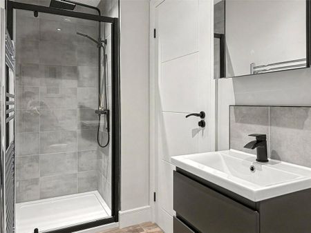 1 bedroom maisonette to rent - Photo 2