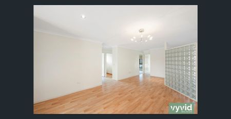 Lovely four bedroom home in popular Emmadale - Photo 5