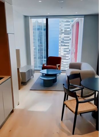 1 bed 1 bath - Photo 2