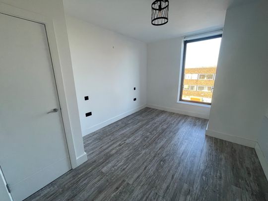 Clarence Street, Swindon - Photo 1