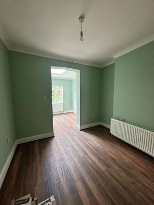 5 Bed Terraced House, Thistlewaite Road, E5 - Photo 1