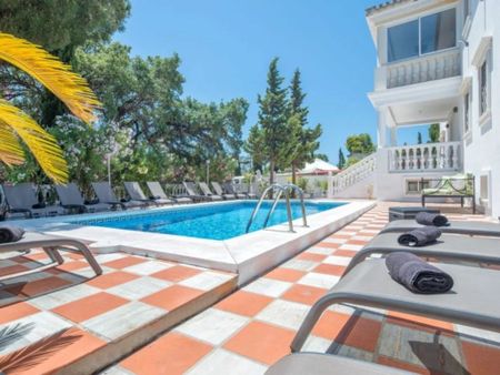 9 room luxury House for rent in Marbella, Andalusia - Photo 3