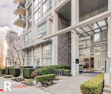 Townhouse in Downtown Vancouver, BC - Photo 6