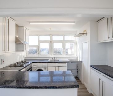 2 Bed Flat, Oatlands Court, SW19 - Photo 4