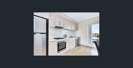 Parkside Serenity Just Minutes from the Coast - Upper Floor Living - Photo 4