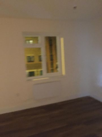 2 bed flat to rent in Cardigan Street, Luton, LU1 - Photo 2