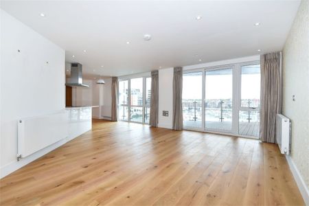 2 Bedroom - Maritime Walk, Ocean Village - Photo 3