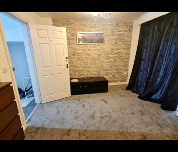 Room in a Shared House, Cornwall Street, M11 - Photo 1