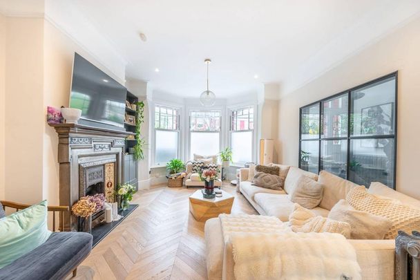 4 bedroom house to rent - Photo 1