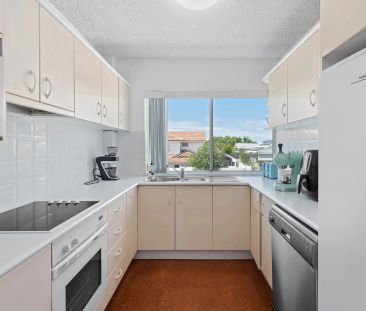 Unit 3/142 Bonney Avenue, Clayfield. - Photo 2