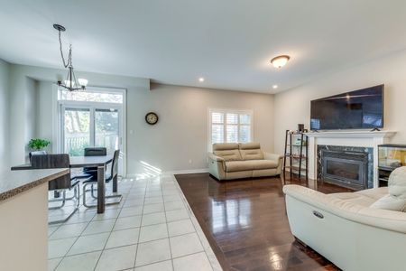 For Lease - 2163 WESTMOUNT Drive, Oakville, Ontario - Photo 2