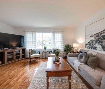 For Lease - 812 Sanok Drive, Pickering, Ontario - Photo 3